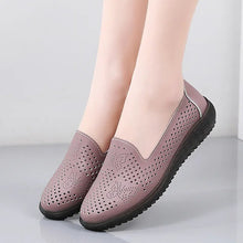 Cargar imagen en el visor de la galería, Zapatos de verano, Zapatillas transpirables, mocasines huecos sin cordones para mujer, Zapatillas femeninas 2023, zapatos planos informales para mujer